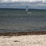 Beachhouse Langeland 20 M To Private Semesterbostad *