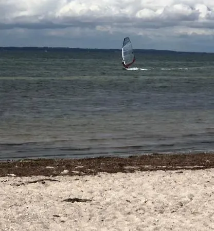 Beachhouse Langeland 20 M To Private Feriehus *